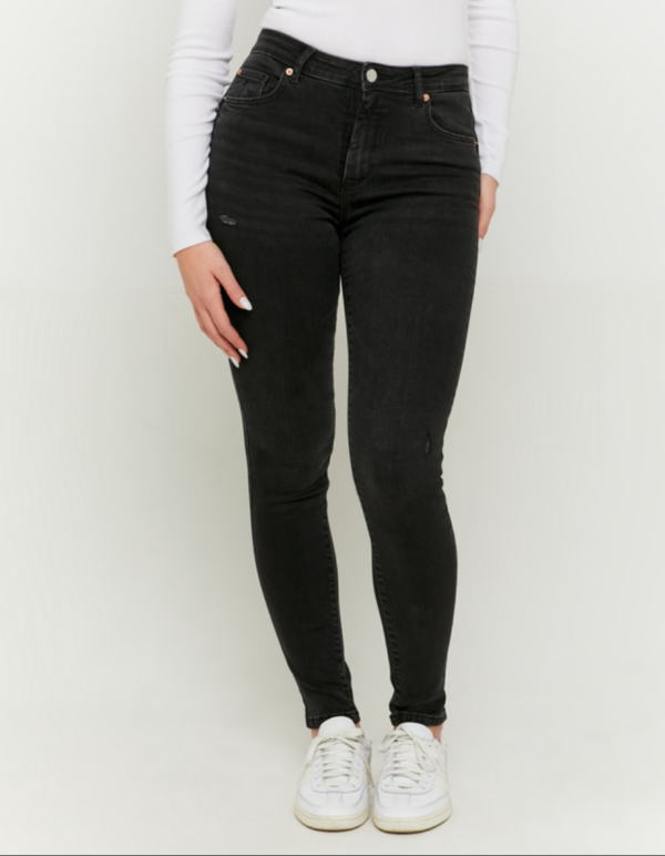 Schwarze-Skinny-Jeans